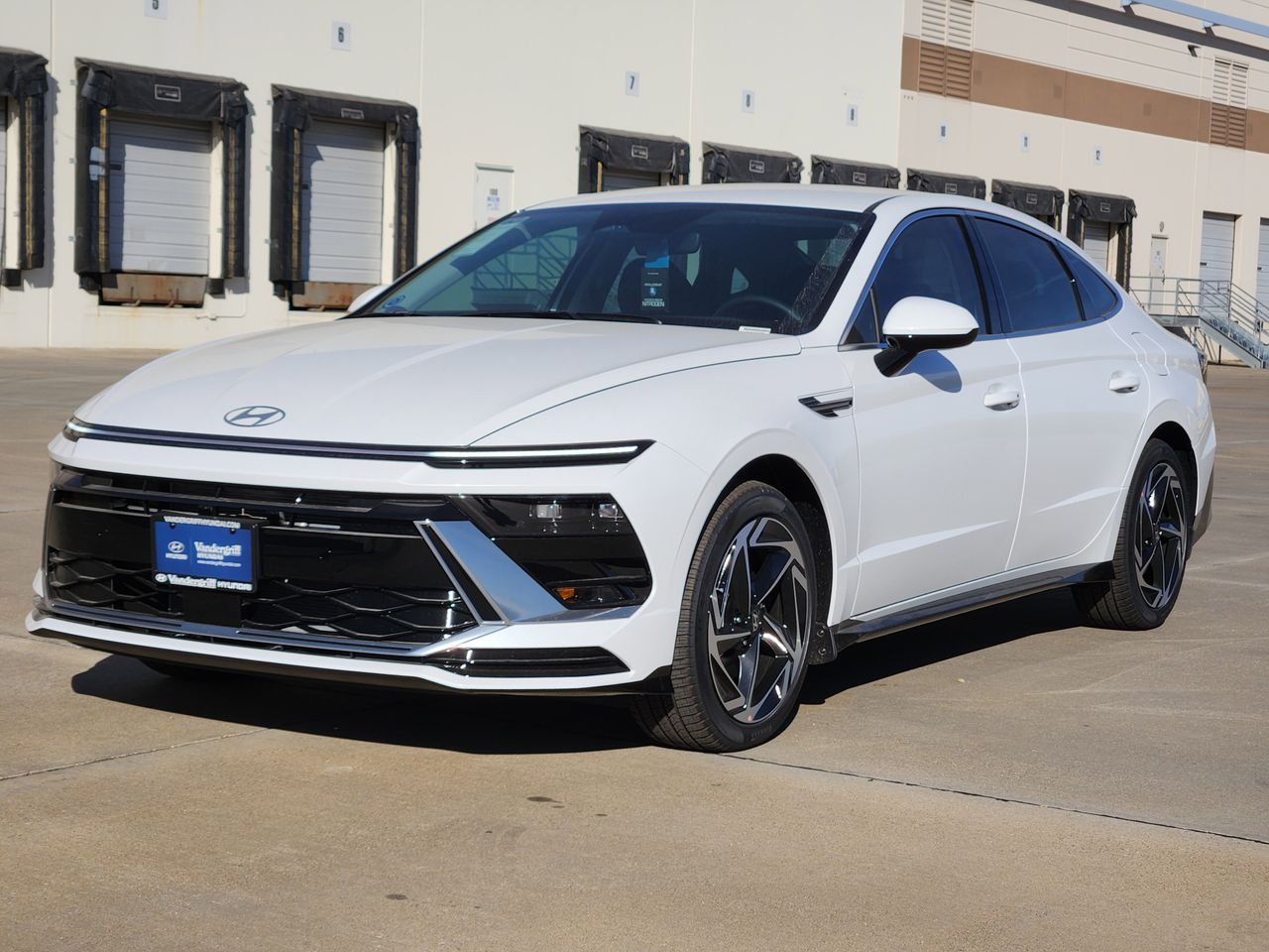 New 2026 W6H White Hyundai SEL Sport image 2