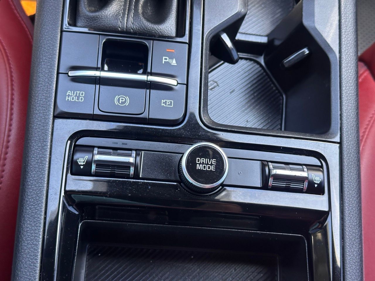 Used 2025 Wolf Gray Kia GT-Line image 36