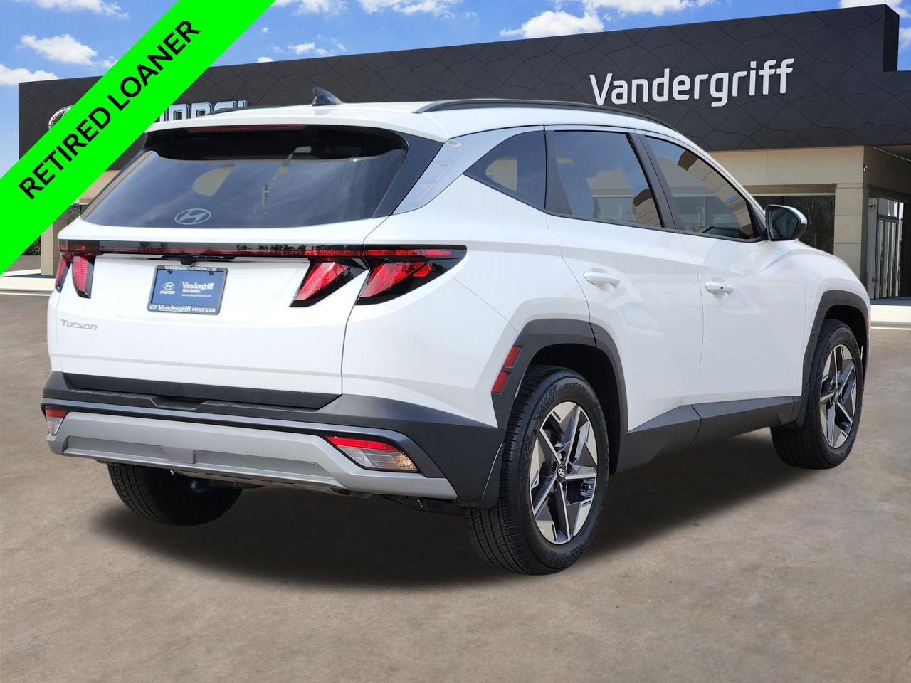 New 2026 W6H White Hyundai SEL FWD image 4