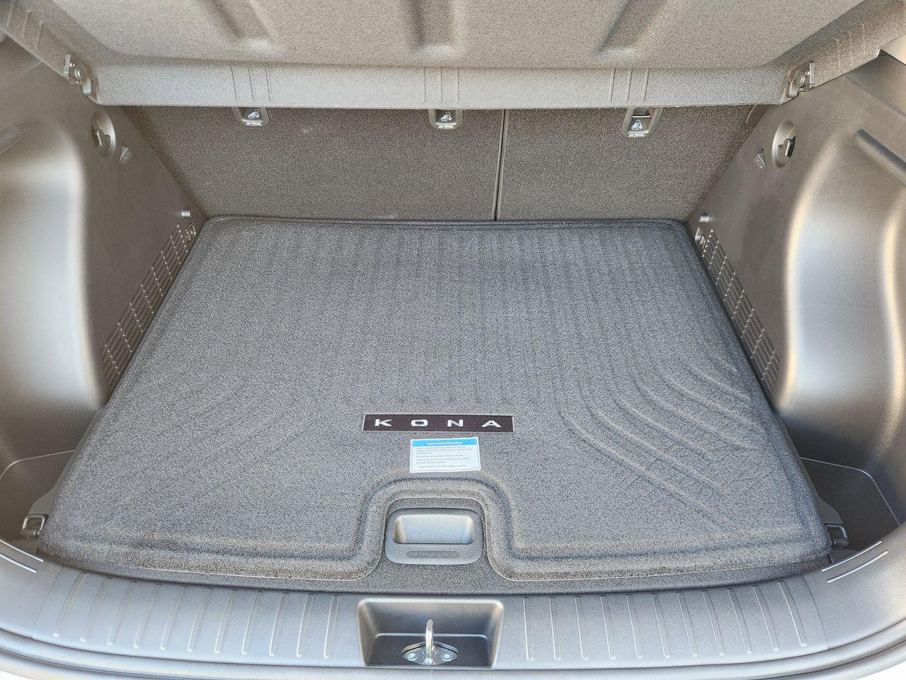 New 2026 SAW White Hyundai SEL Sport FWD image 30