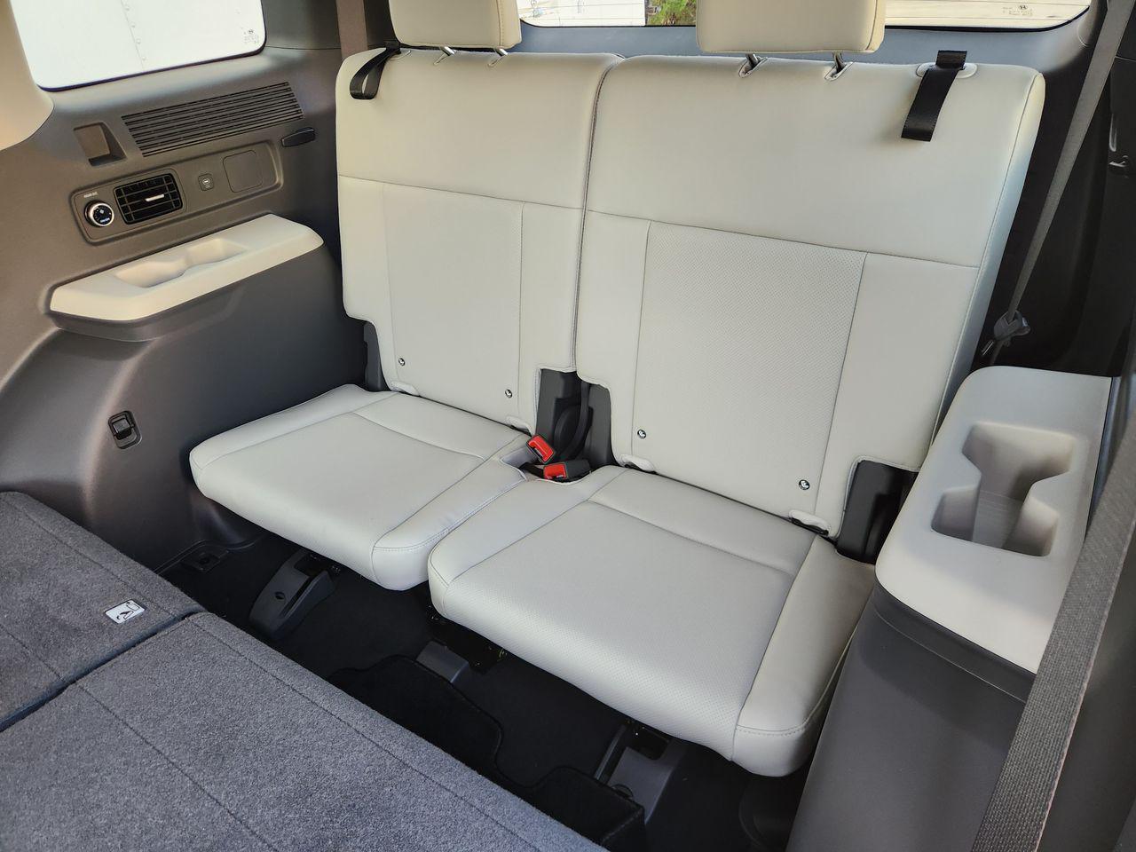 New 2027 Atlantis Blue Hyundai SEL FWD image 29