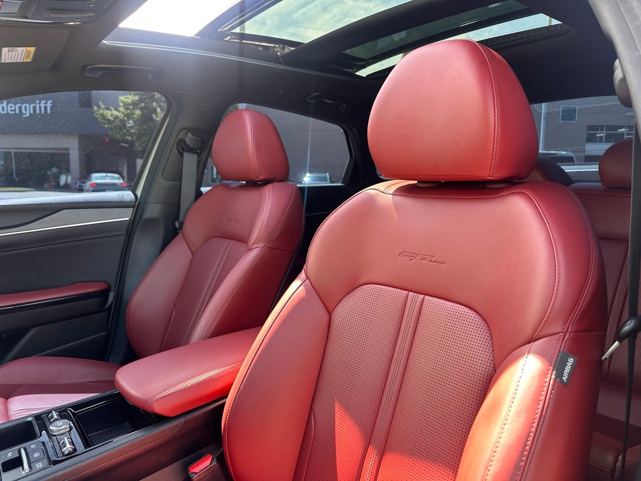 Used 2025 Wolf Gray Kia GT-Line image 21