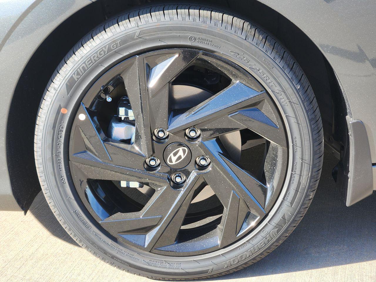 New 2026 A5G Gray Hyundai SEL Sport Premium image 7