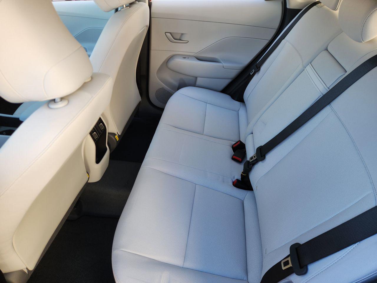 New 2026 R2P Red Hyundai SEL Sport FWD image 28