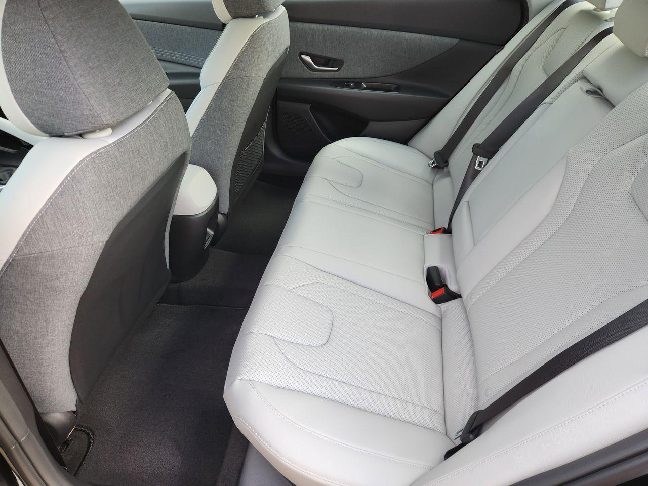 New 2026 A2B Black Hyundai Limited image 31