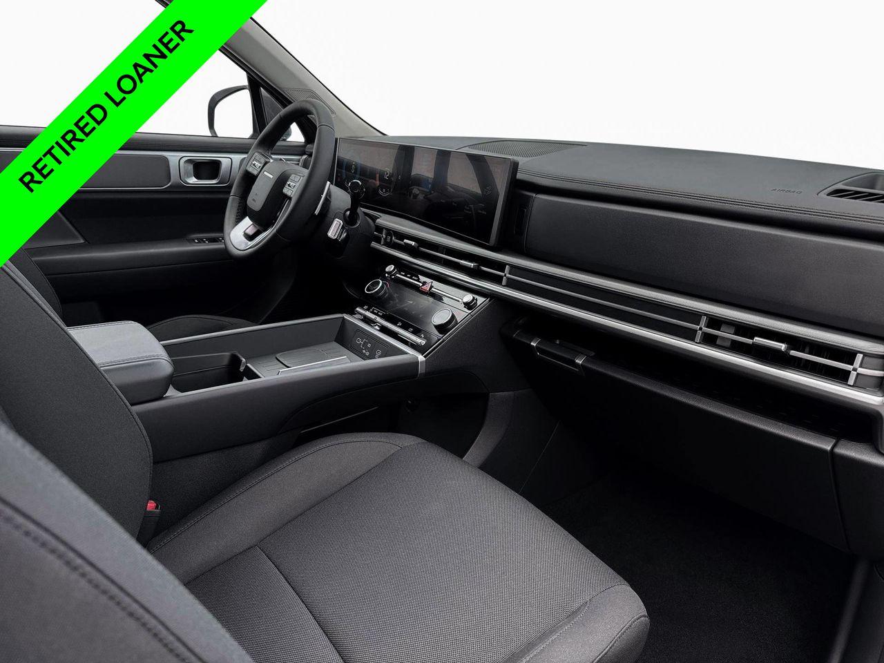 New 2026 W6H White Hyundai SE image 16