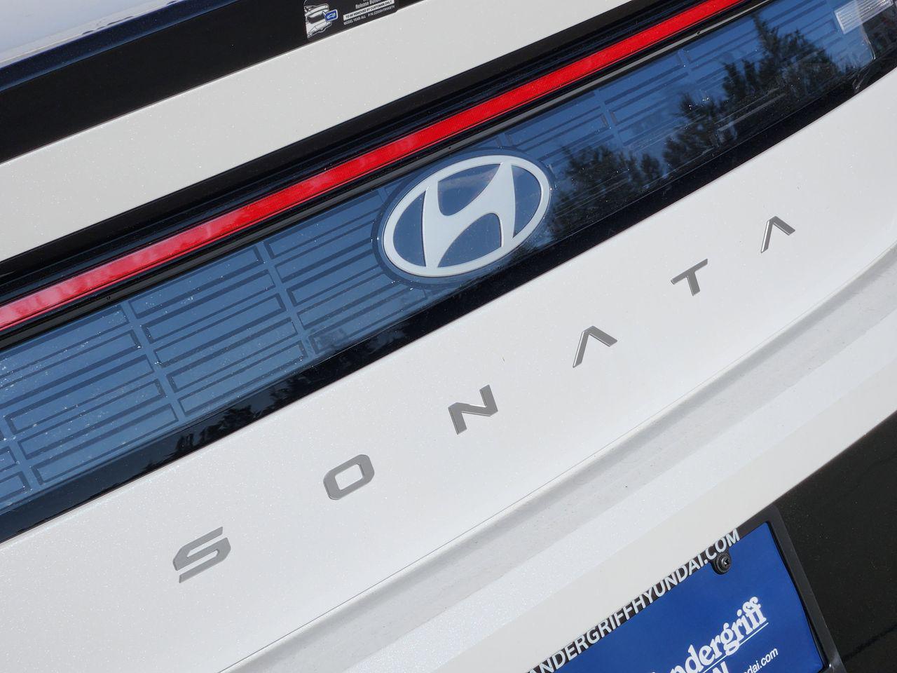 New 2026 W6H White Hyundai SEL Sport image 8