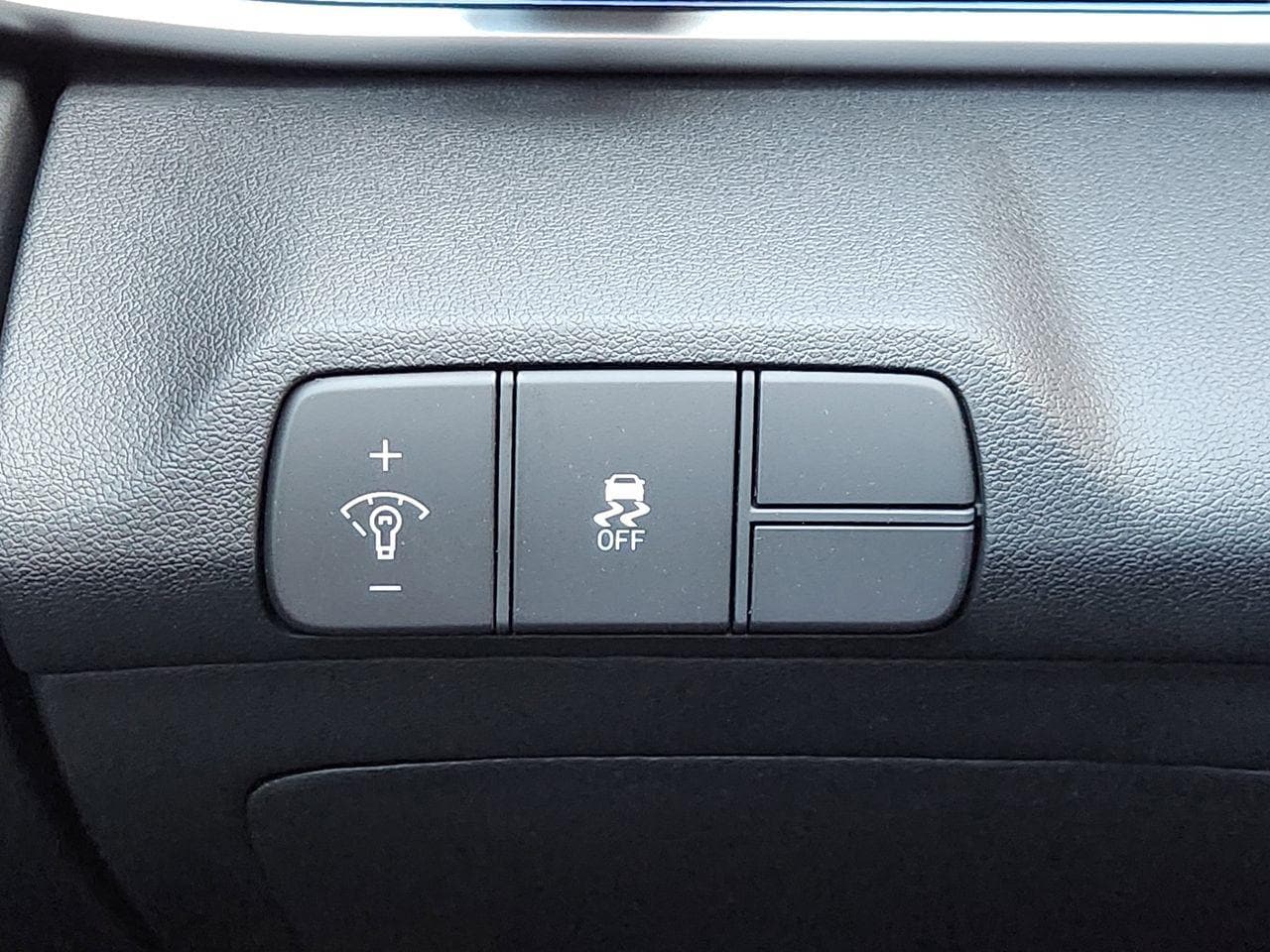 New 2026 PE2 Gray Hyundai Limited image 21