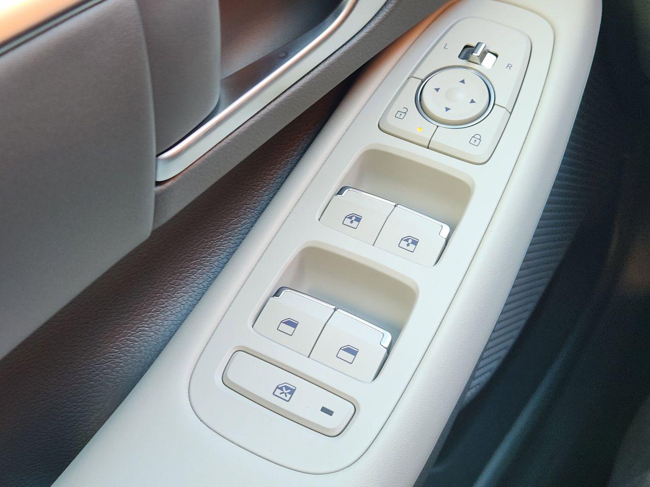 New 2026 T2G Gray Hyundai SEL Sport image 22