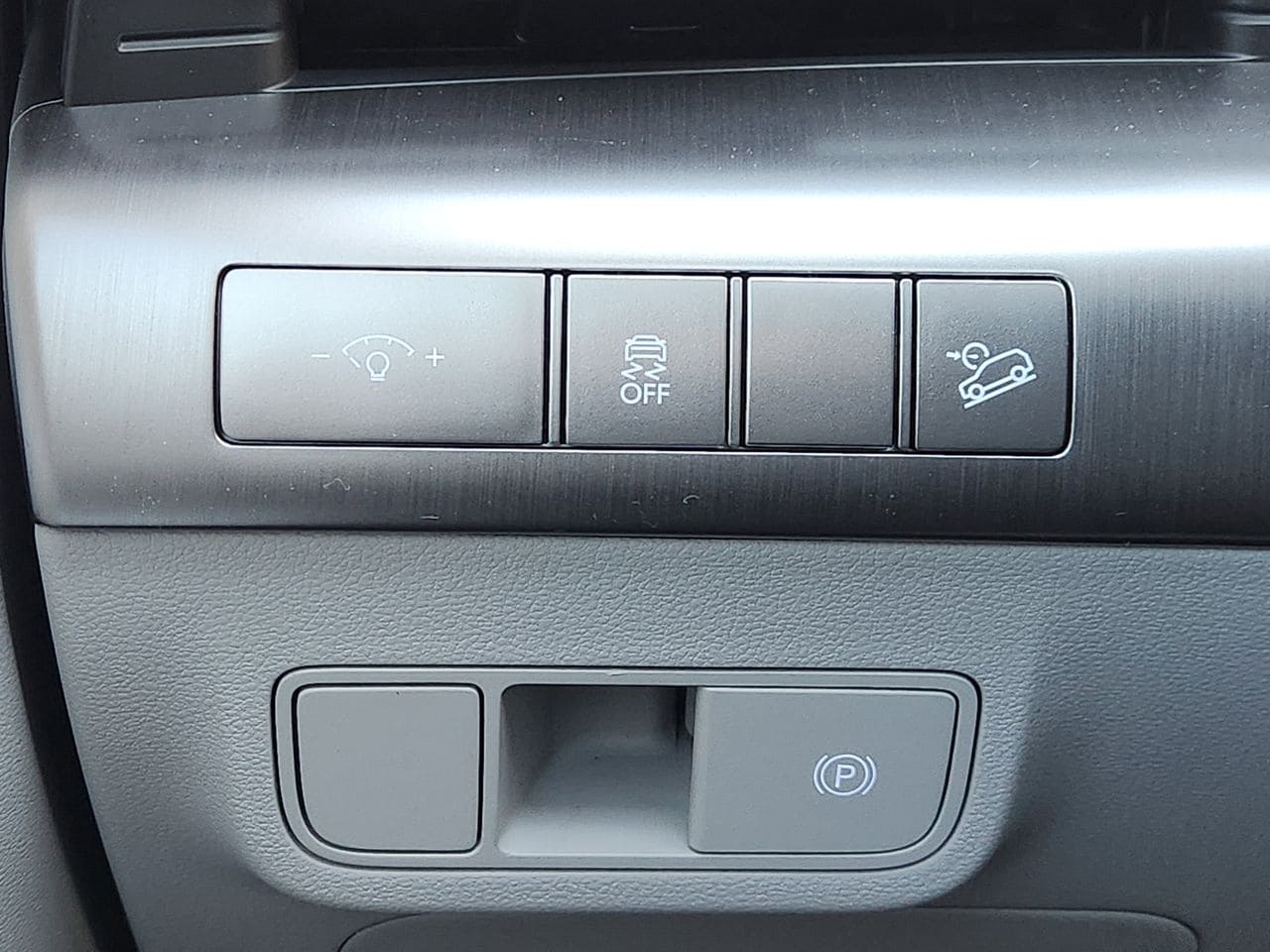 New 2026 R2P Red Hyundai SEL Sport FWD image 20