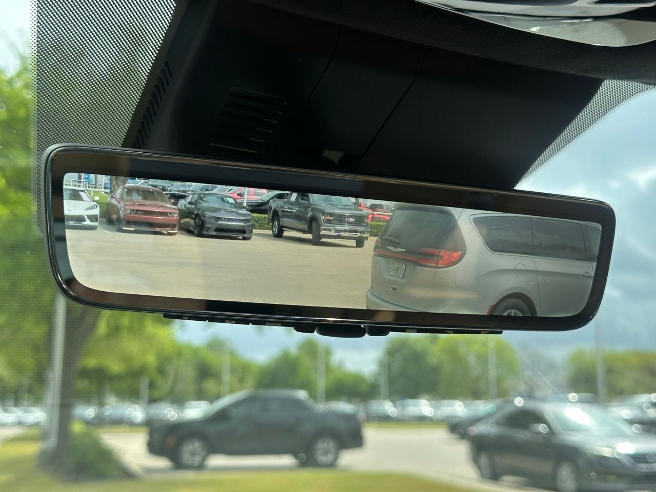 Certified Used 2026 Rockwood Green Hyundai Calligraphy image 41