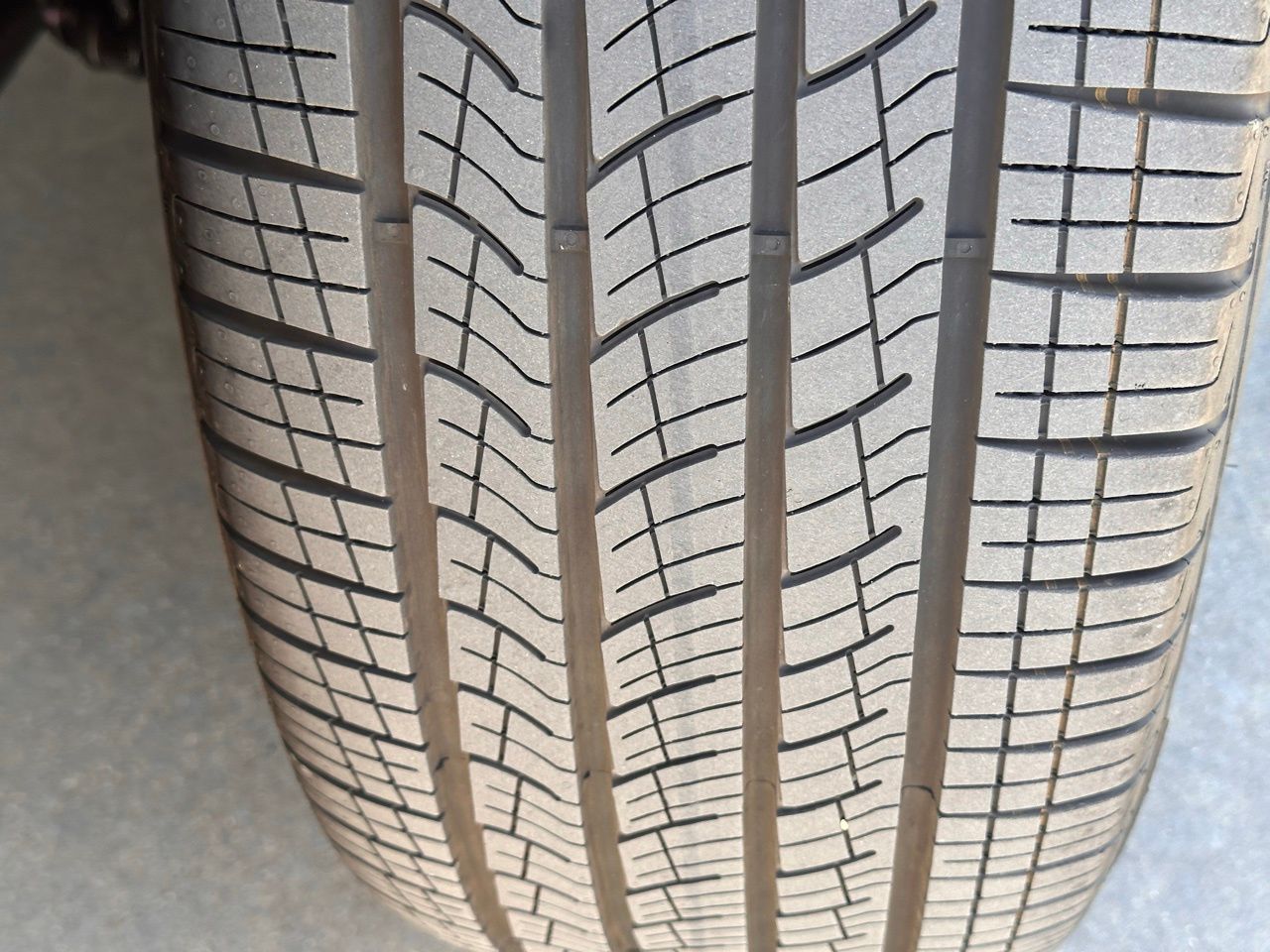 Used 2026 Phantom Black Hyundai Calligraphy image 5