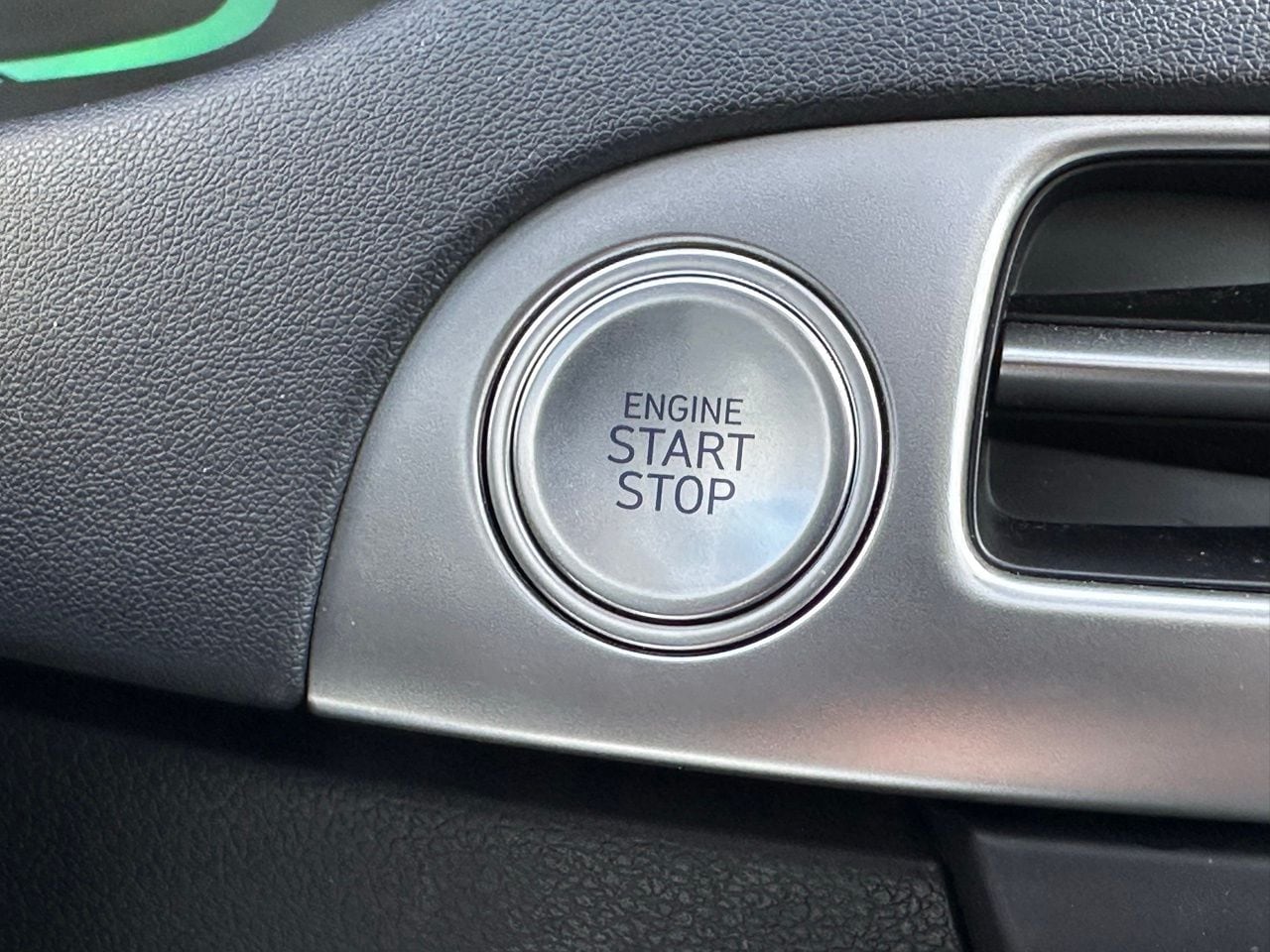 Used 2024 Hyper White Hyundai XRT image 36