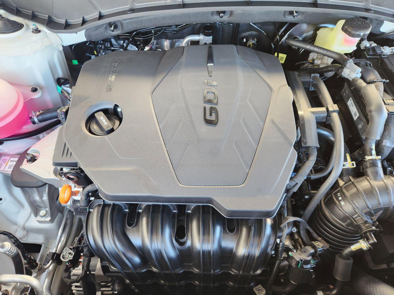 New 2026 SAW White Hyundai SEL FWD image 29