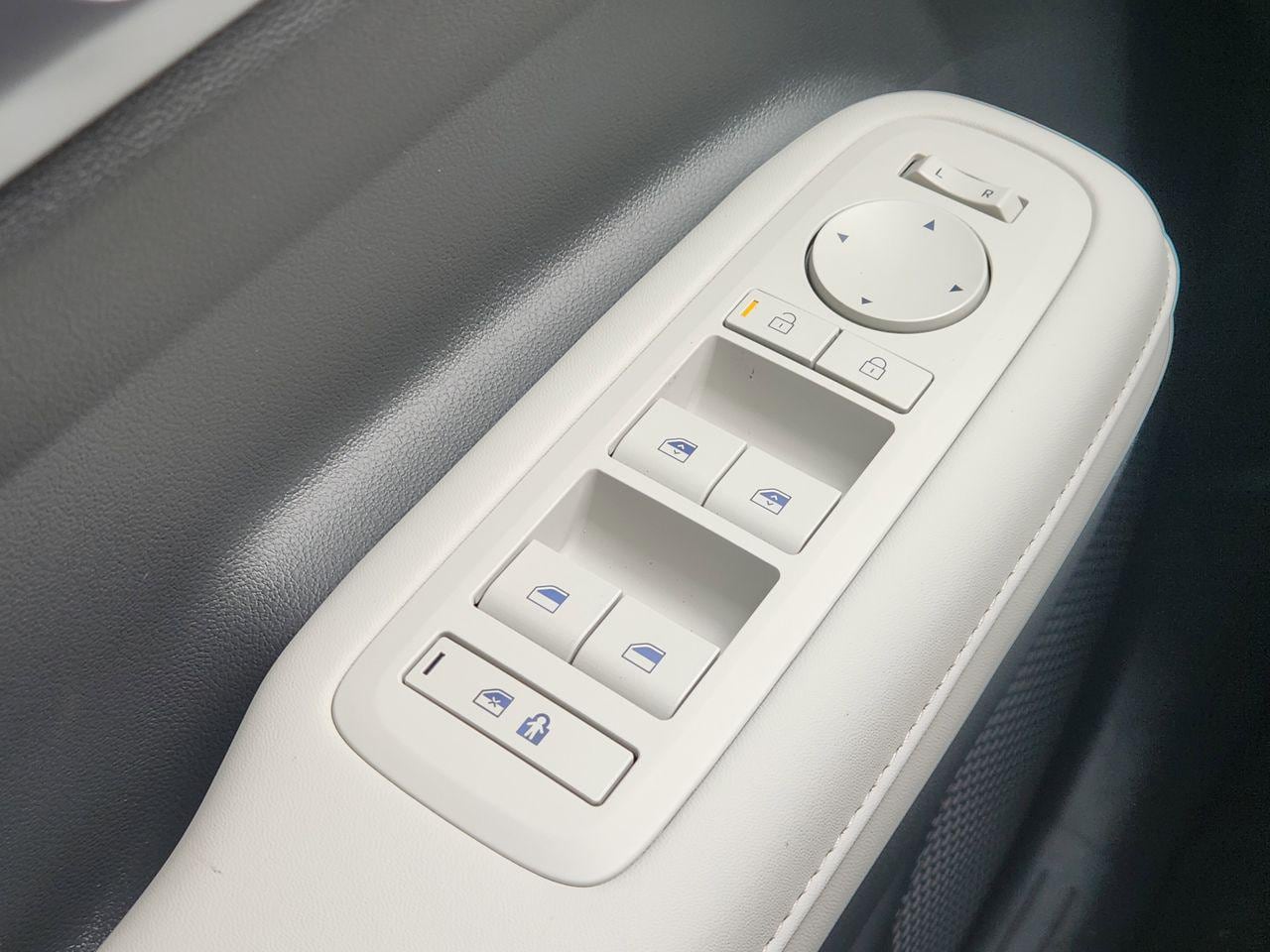 New 2026 Serenity White Hyundai SEL FWD image 21
