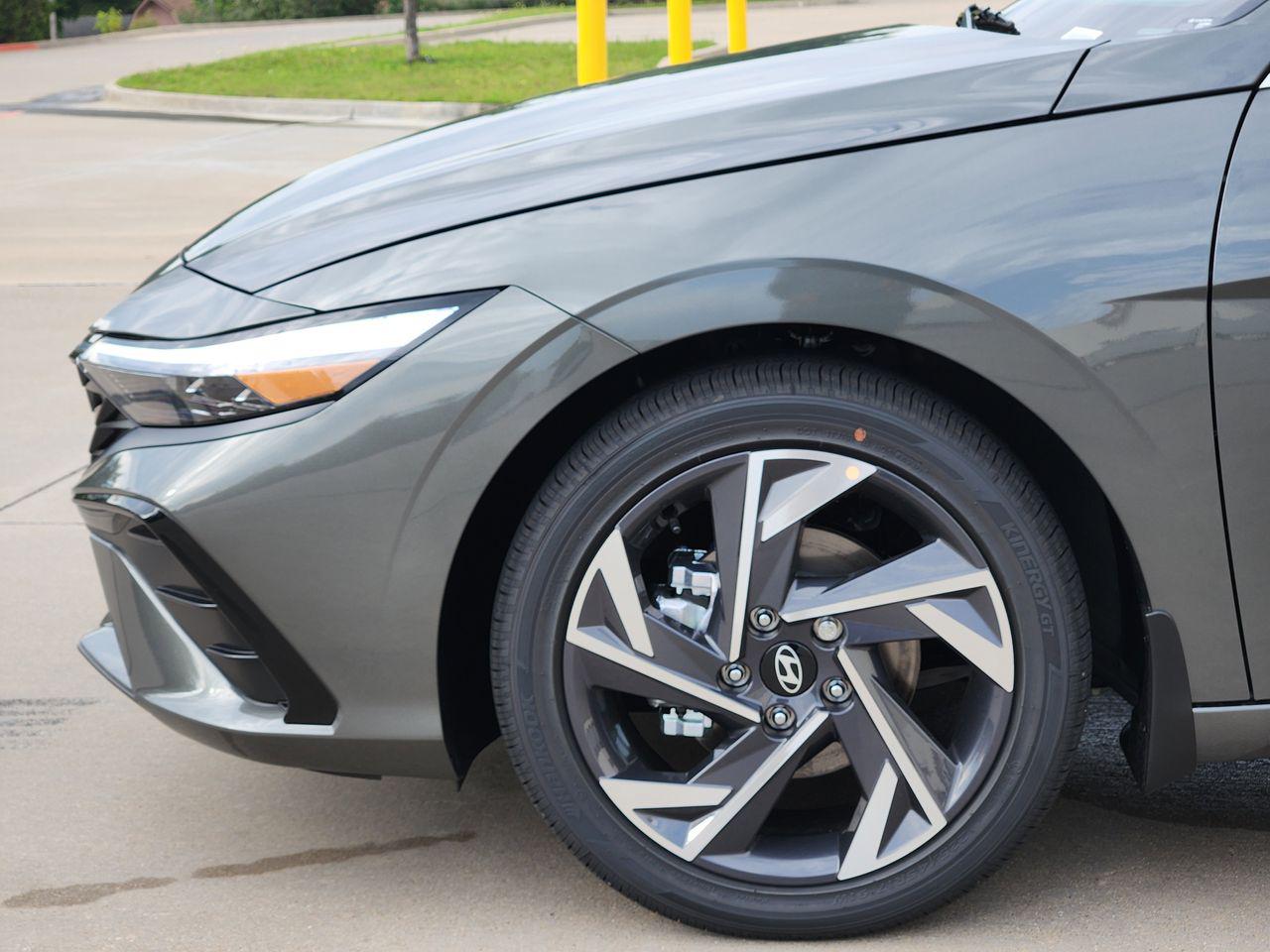 New 2026 Amazon Gray Hyundai Limited image 5