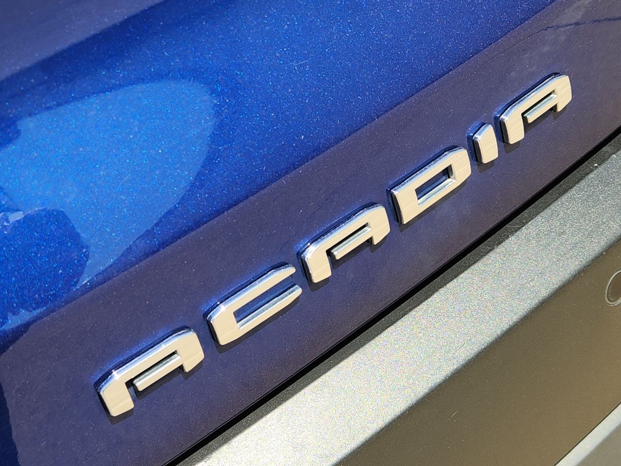 Used 2023 Ultra Blue GMC AT4 image 9