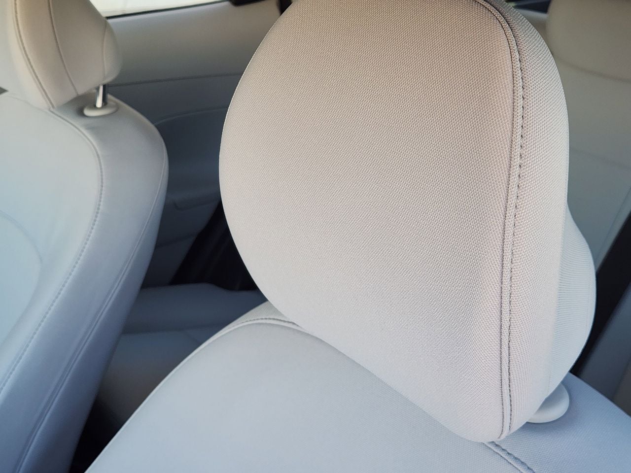 New 2026 C5G Gray Hyundai SE FWD image 11