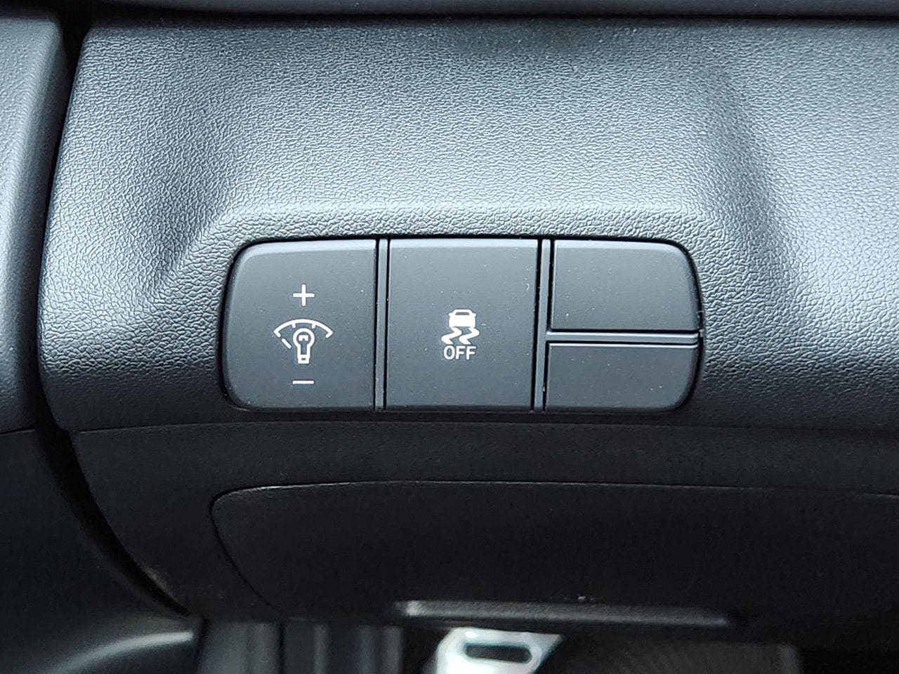 New 2026 M6T Hyundai SEL Sport image 19