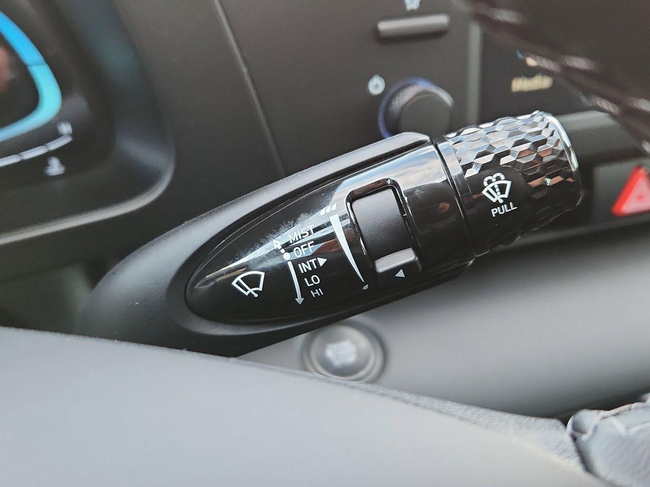 New 2026 W6H White Hyundai SEL Sport Premium image 26