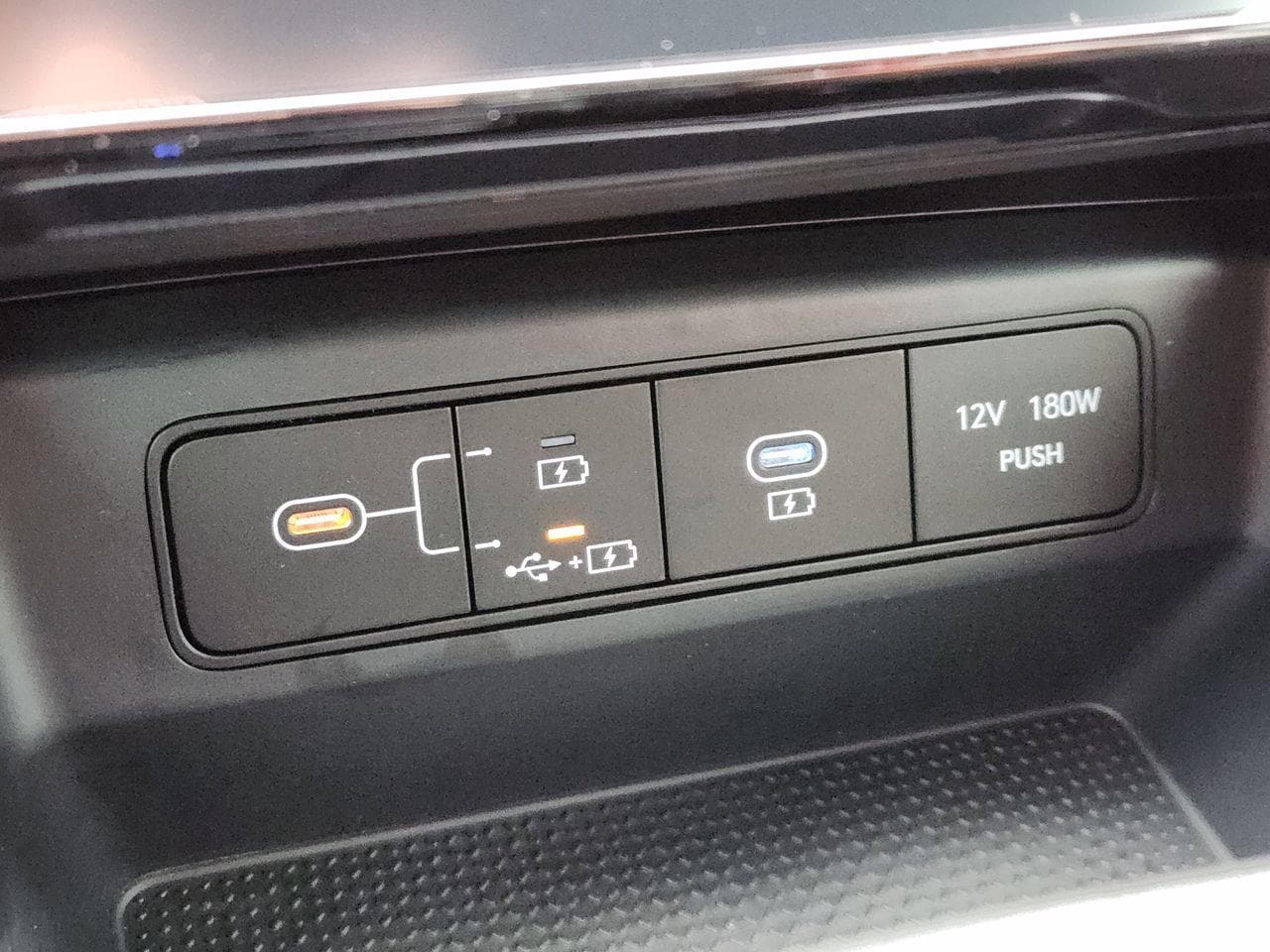 New 2026 R2T Silver Hyundai SEL FWD image 17