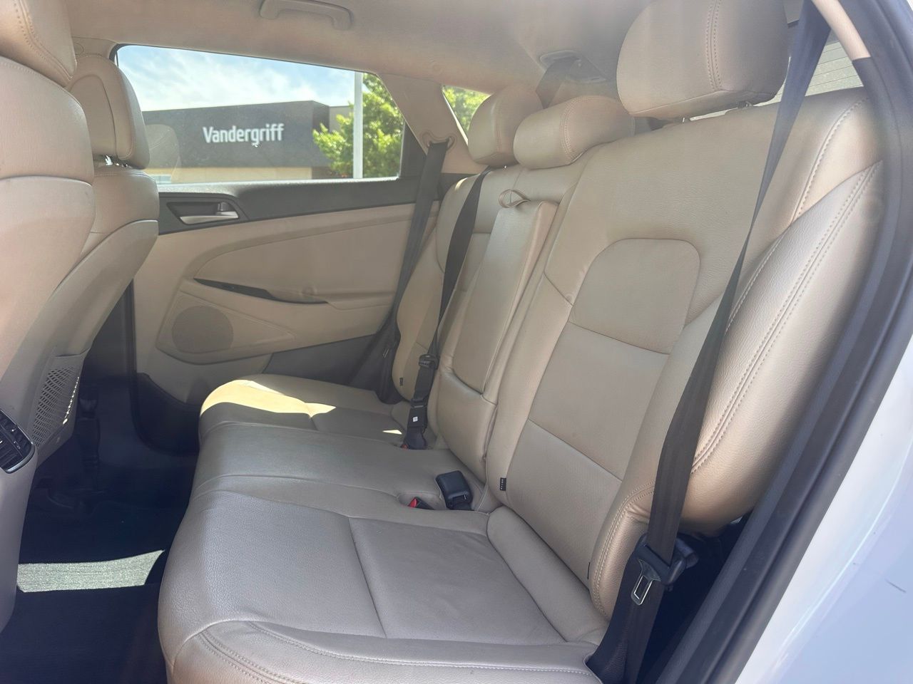 Used 2017 White Hyundai Sport image 17