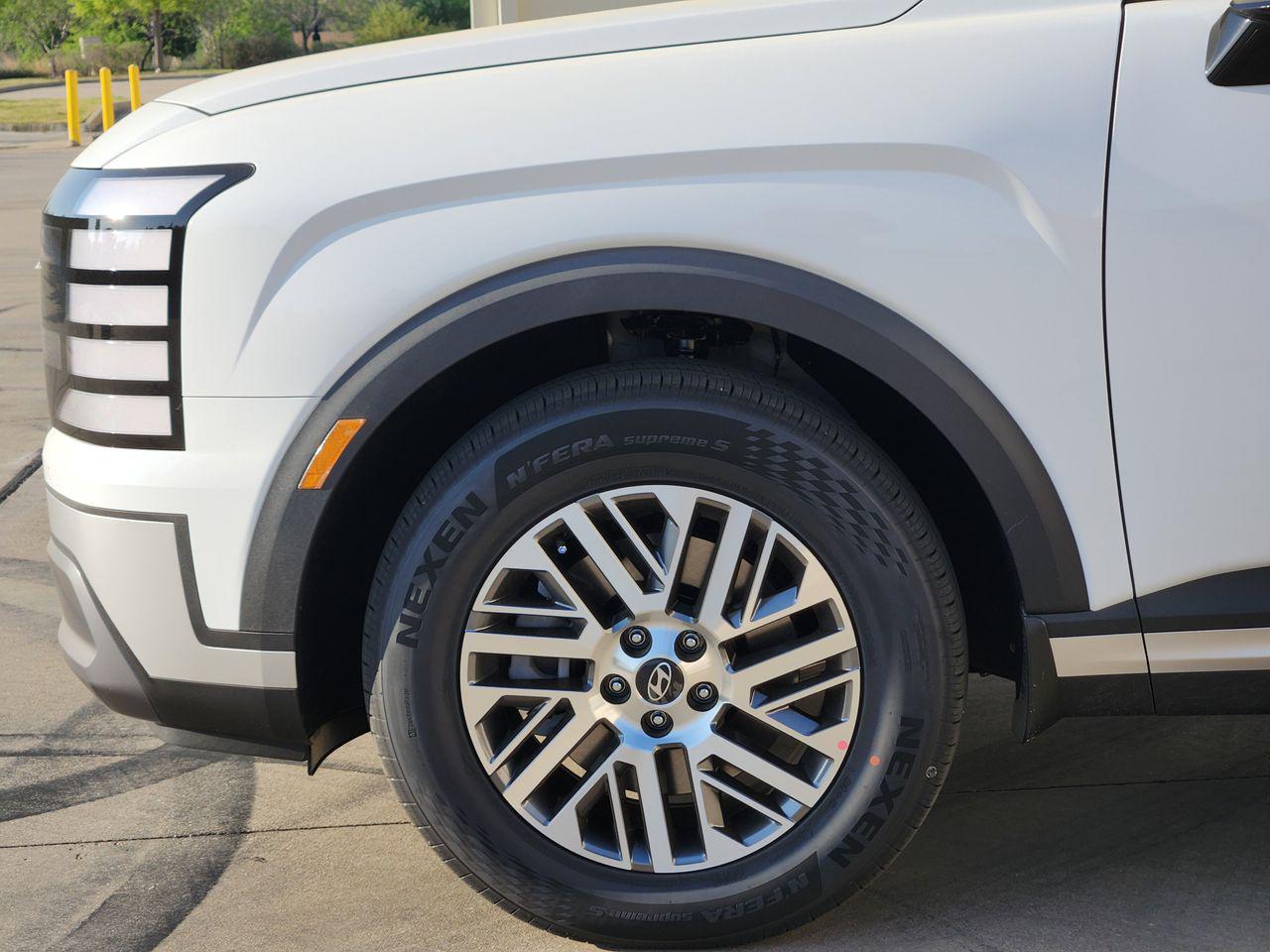 New 2026 WC9 White Hyundai SEL FWD image 5