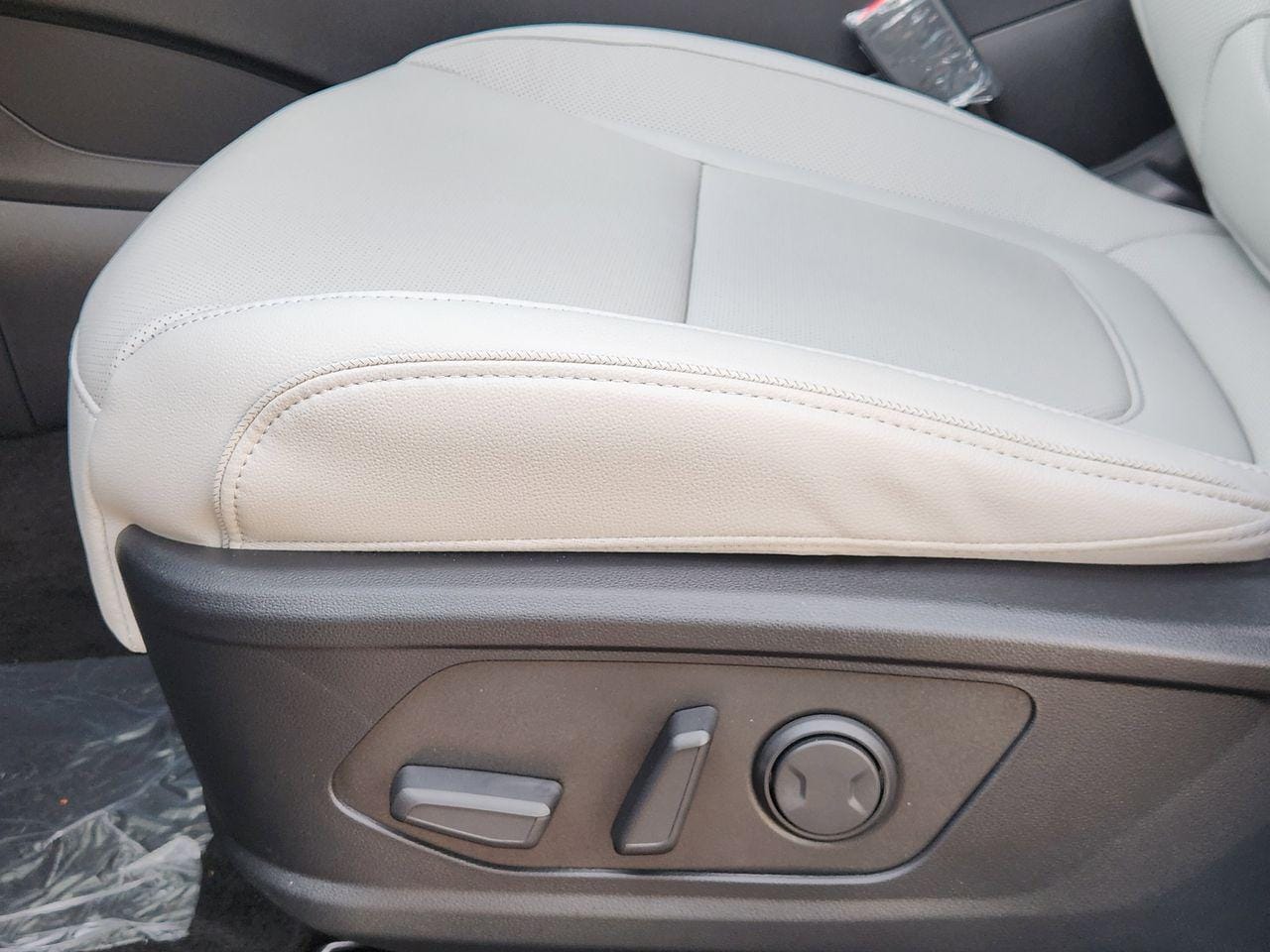 New 2026 S3B Black Hyundai Limited image 24