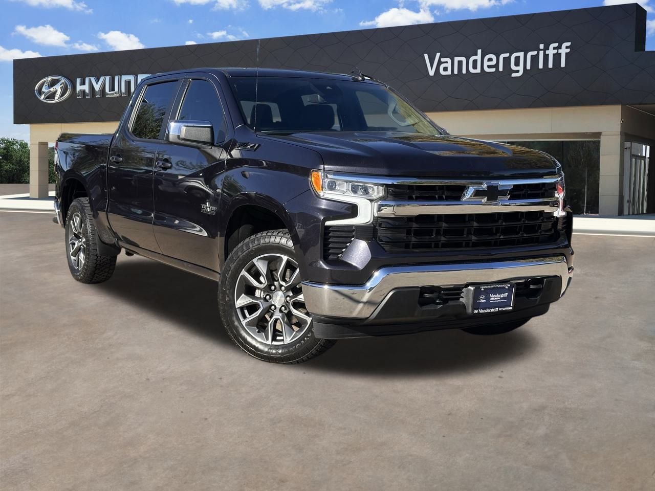 2023 Chevrolet Silverado 1500 LT's photo