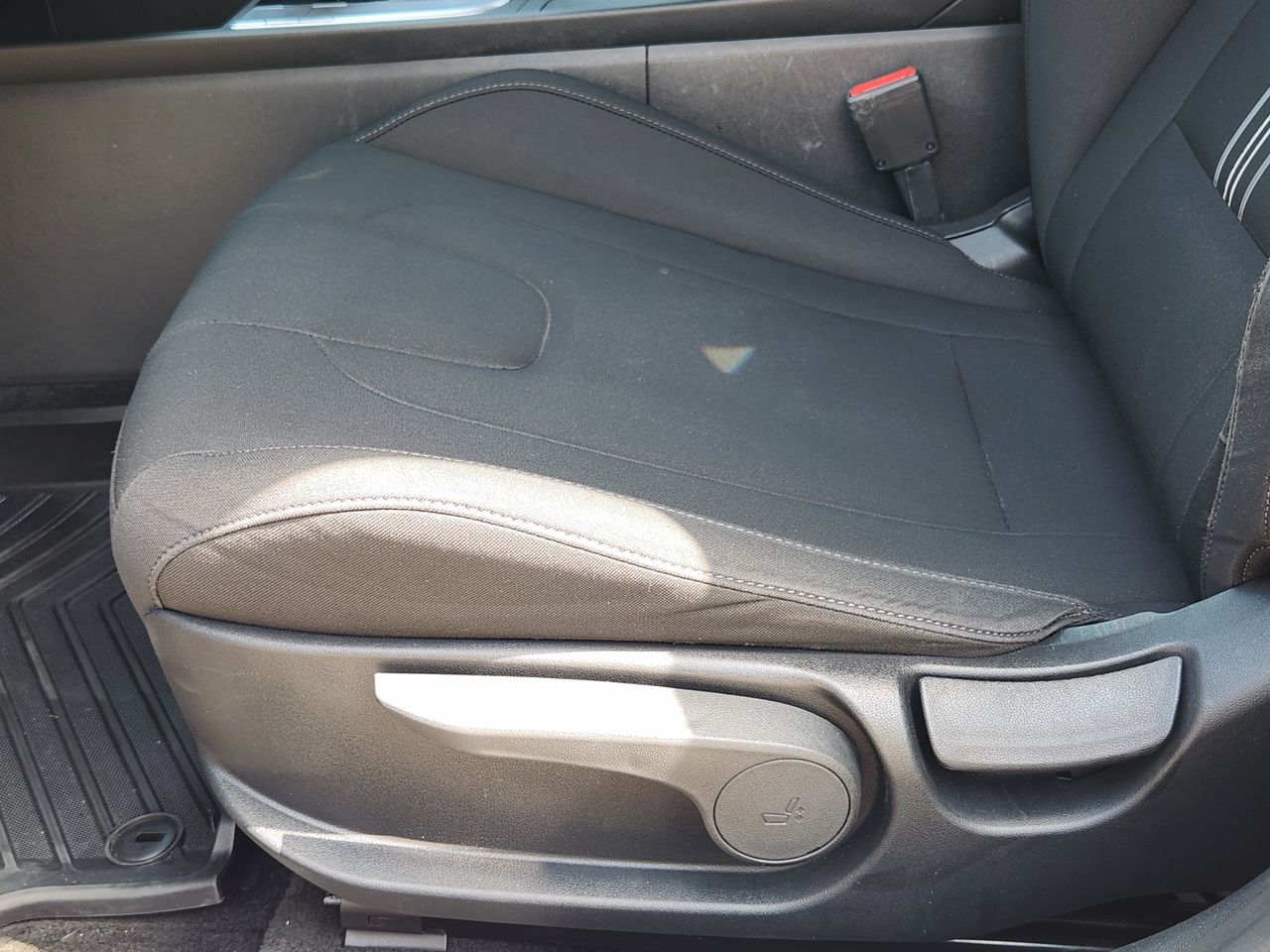 Used 2023 Intense Blue Hyundai SEL image 24