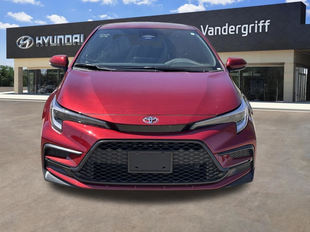 Used 2026 Ruby Flare Pearl Toyota SE image 3