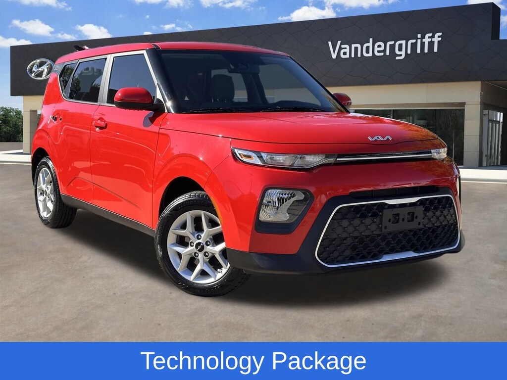 Used 2022 Kia Soul LX Hatchback