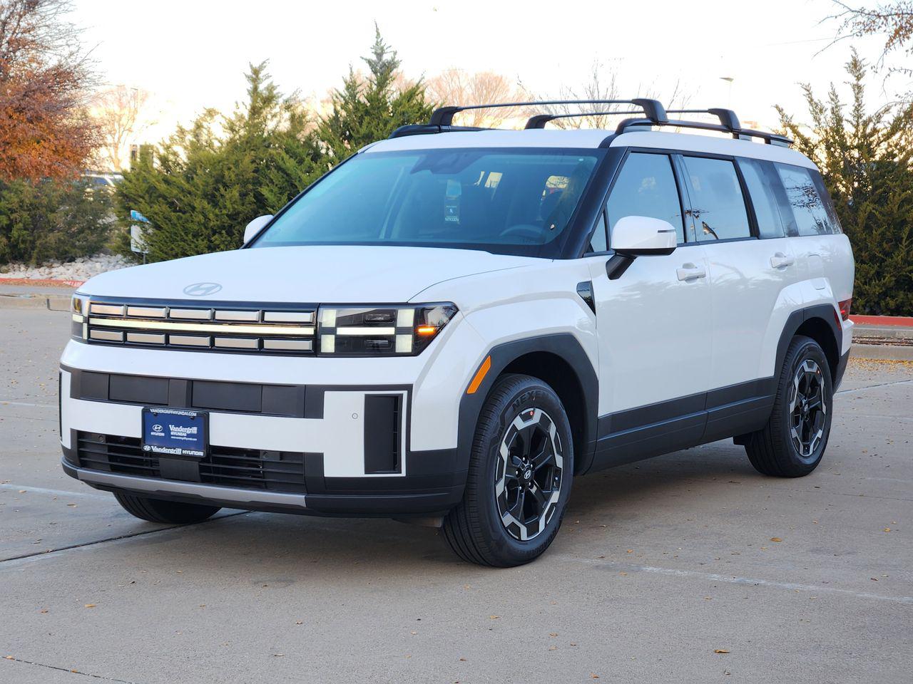 New 2026 W6H White Hyundai SEL FWD image 2