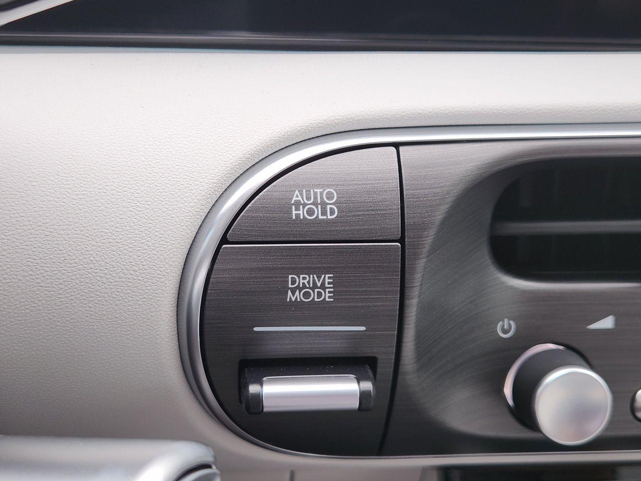 New 2027 Ecotronic Gray Pearl Hyundai SEL FWD image 16