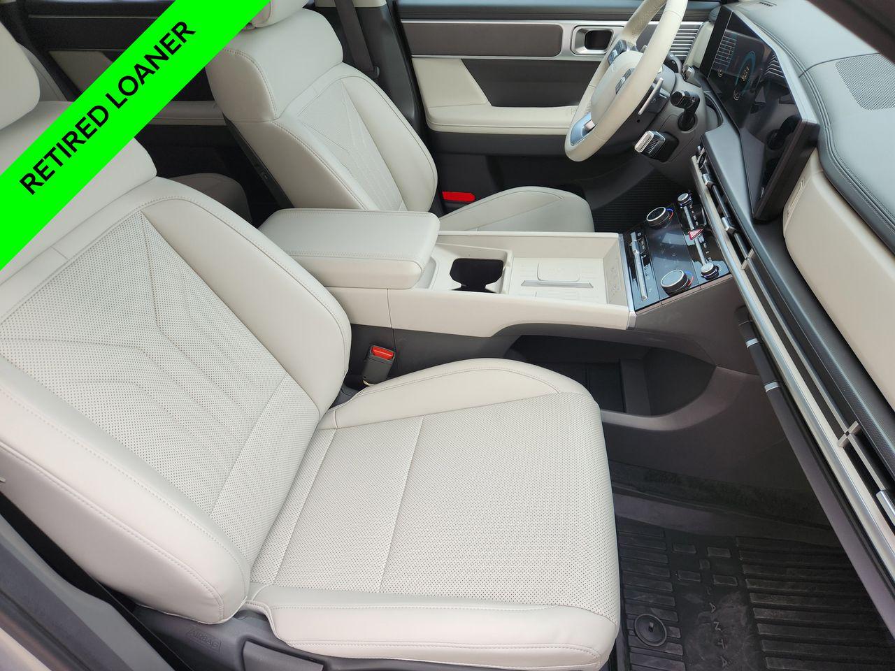 New 2025 R2T Silver Hyundai SEL FWD image 11