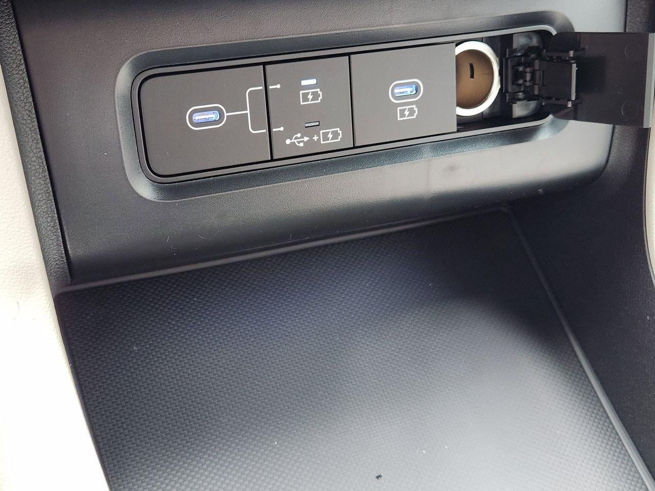 New 2026 W6H White Hyundai Limited FWD image 16