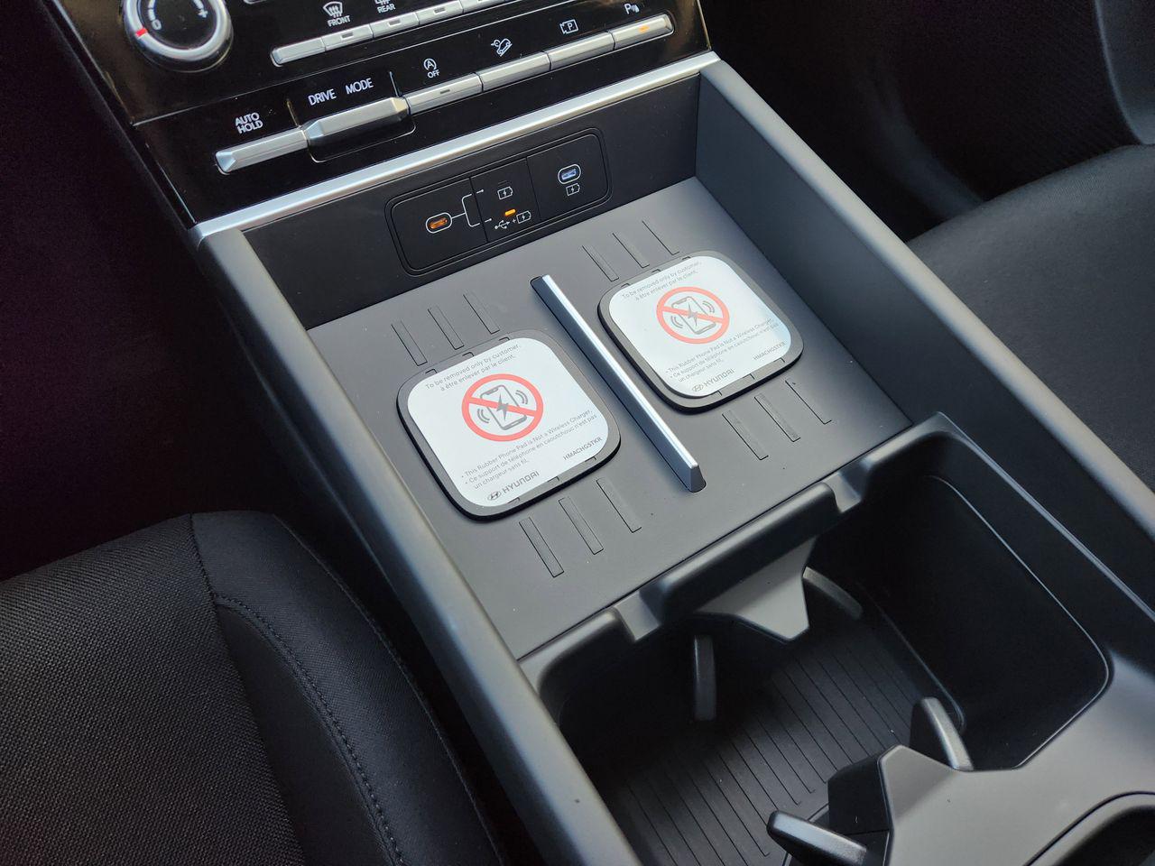 New 2026 Phantom Black Hyundai SE FWD image 18