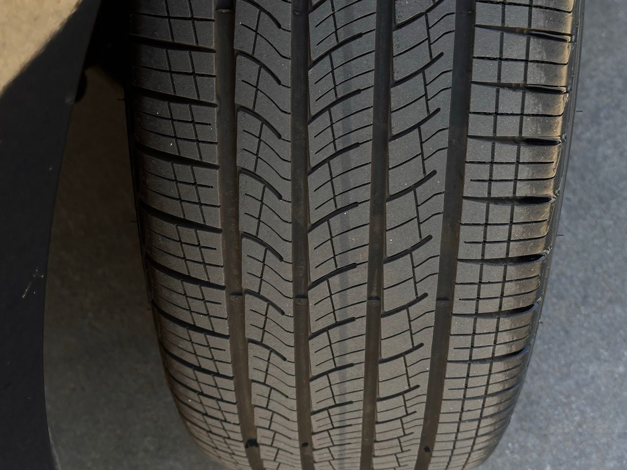 Used 2026 Ultimate Red Hyundai Calligraphy image 3