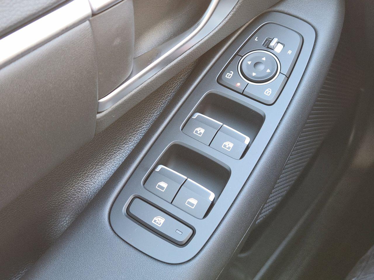 New 2026 Aero Silver Hyundai SEL Sport image 21