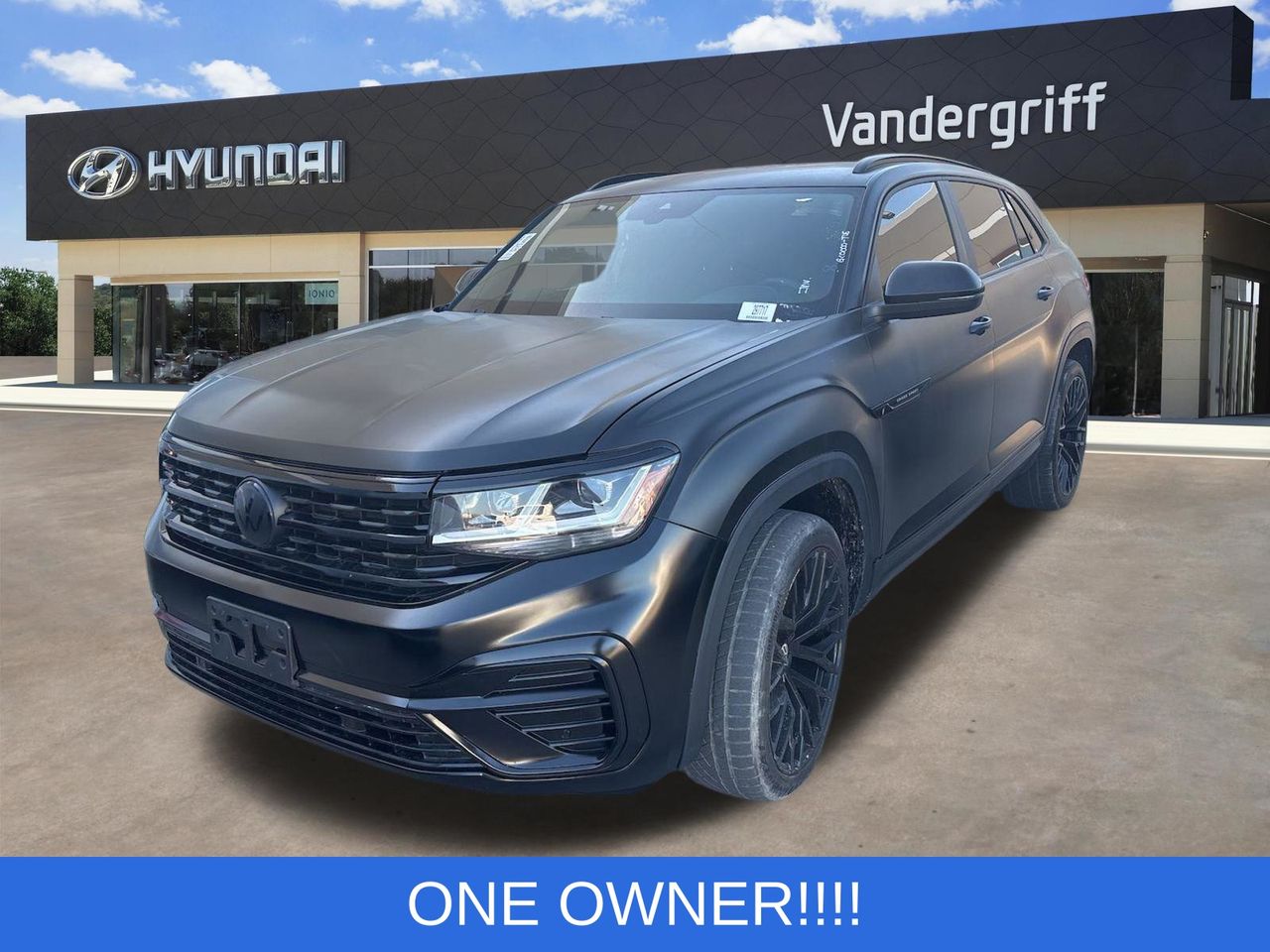 2023 Volkswagen Atlas Cross Sport 3.6L V6 SEL R-Line Black 4MOTION's photo