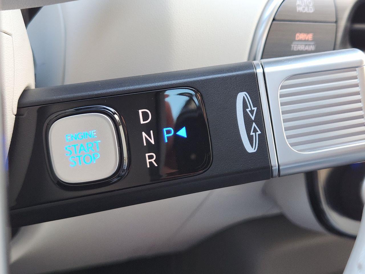 New 2026 Creamy White Pearl Hyundai SEL Premium 7P image 18