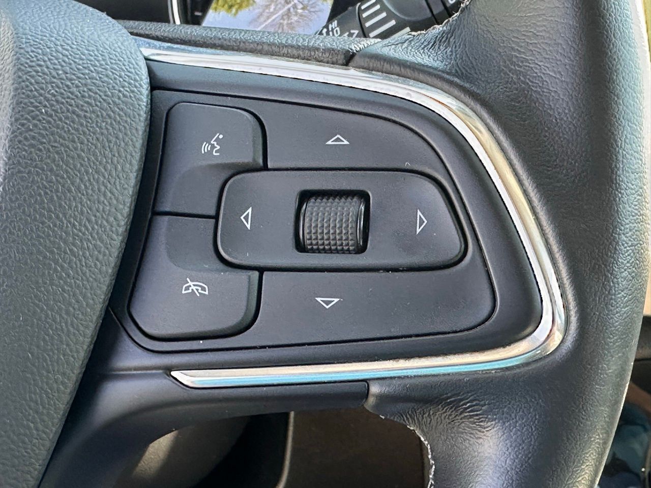 Used 2021 Dark Moon Blue Metallic Buick Preferred image 27