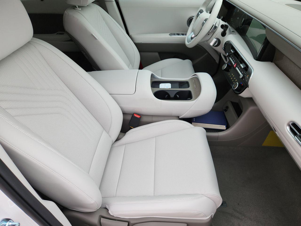 New 2026 WC9 White Hyundai SEL FWD image 10