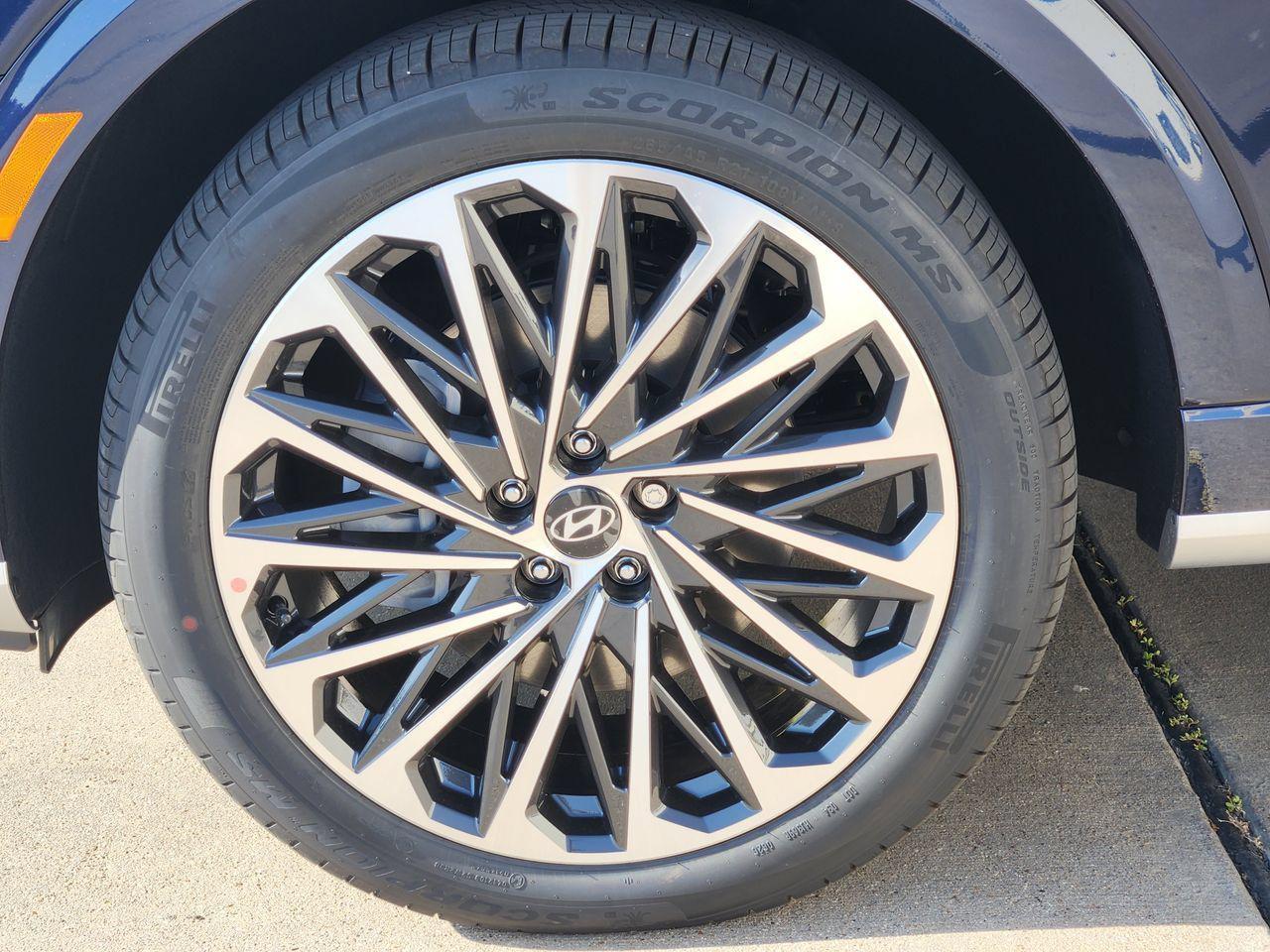 New 2027 Pacific Sapphire Pearl Hyundai Calligraphy image 7