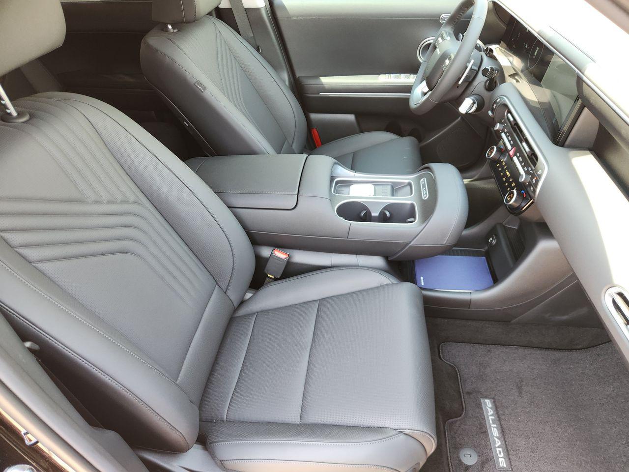 New 2027 Abyss Black Pearl Hyundai SEL Premium 8P image 11