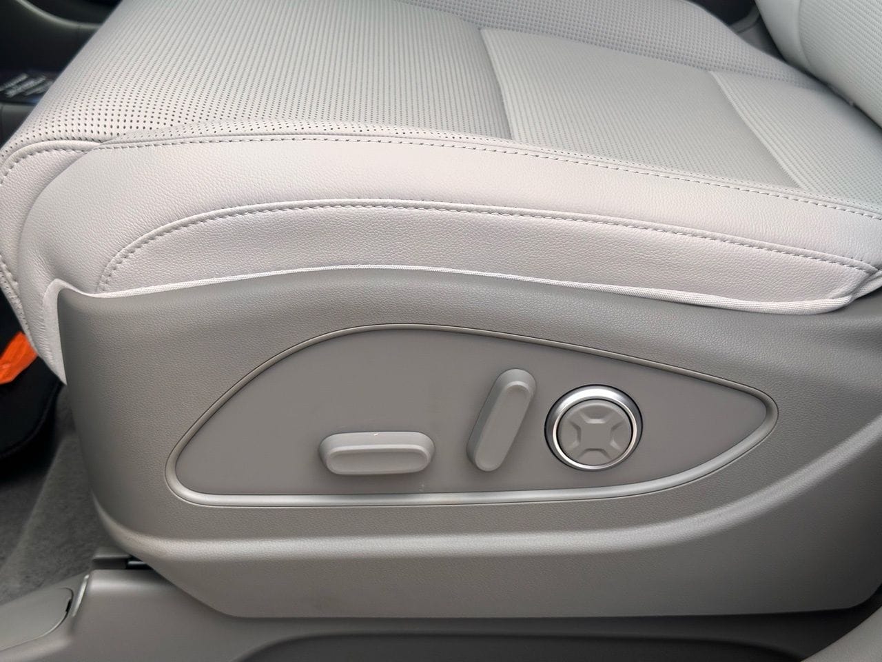 Certified Used 2026 Classy Blue Pearl Hyundai Limited image 32