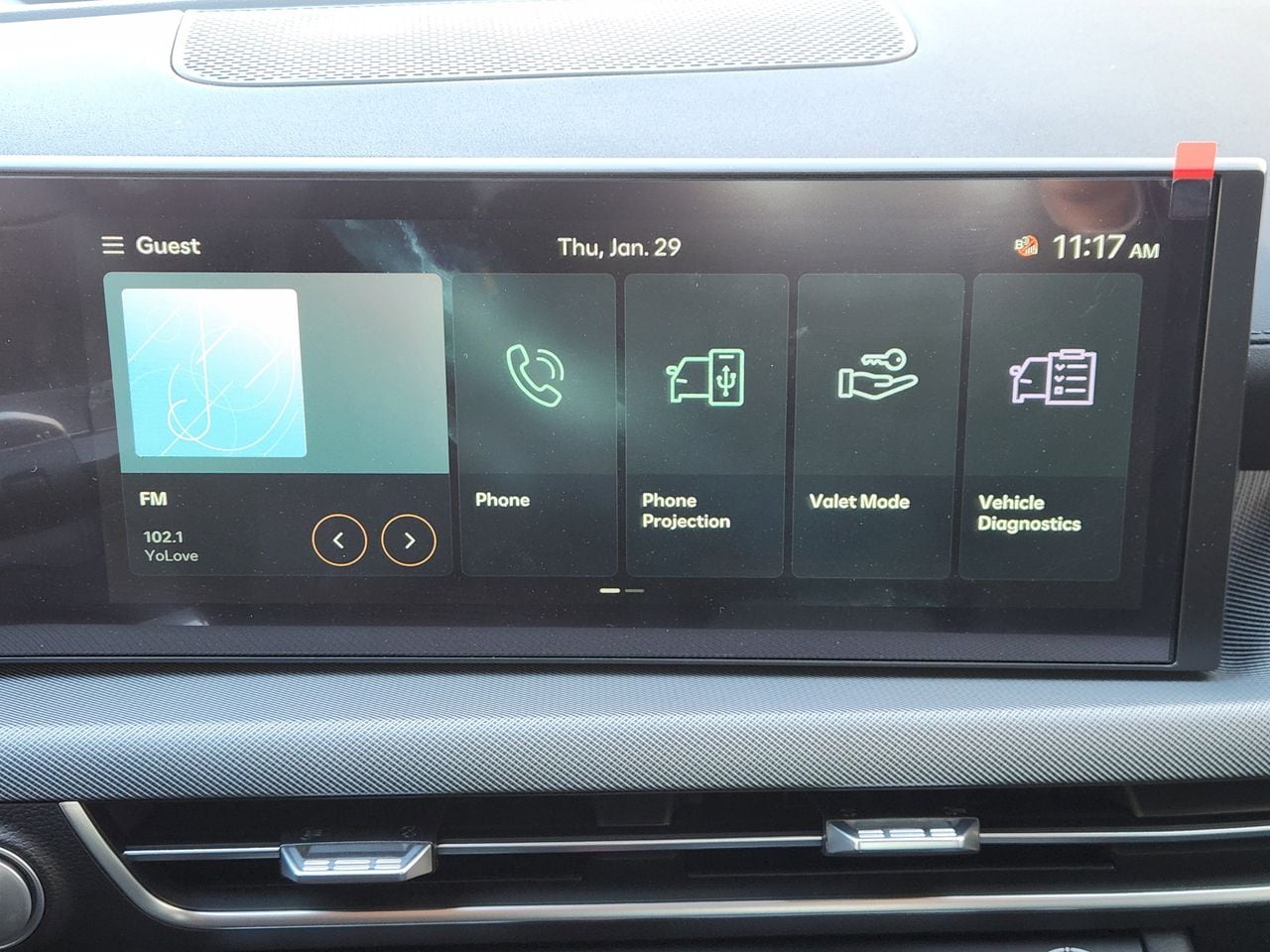 New 2026 T4A Silver Hyundai SEL Sport image 13