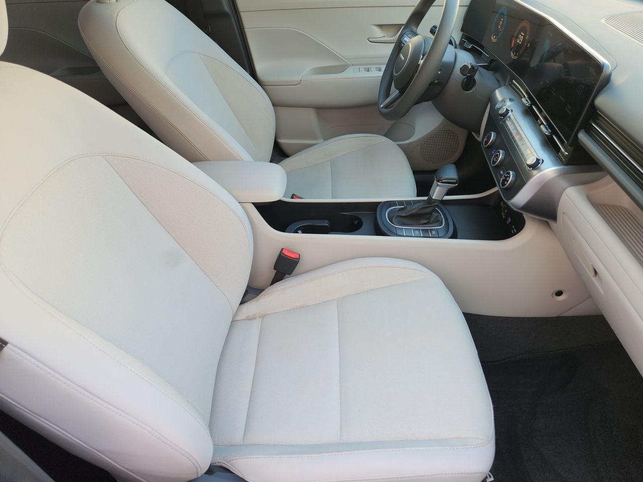 Used 2024 Denim Blue Pearl Hyundai SE image 11