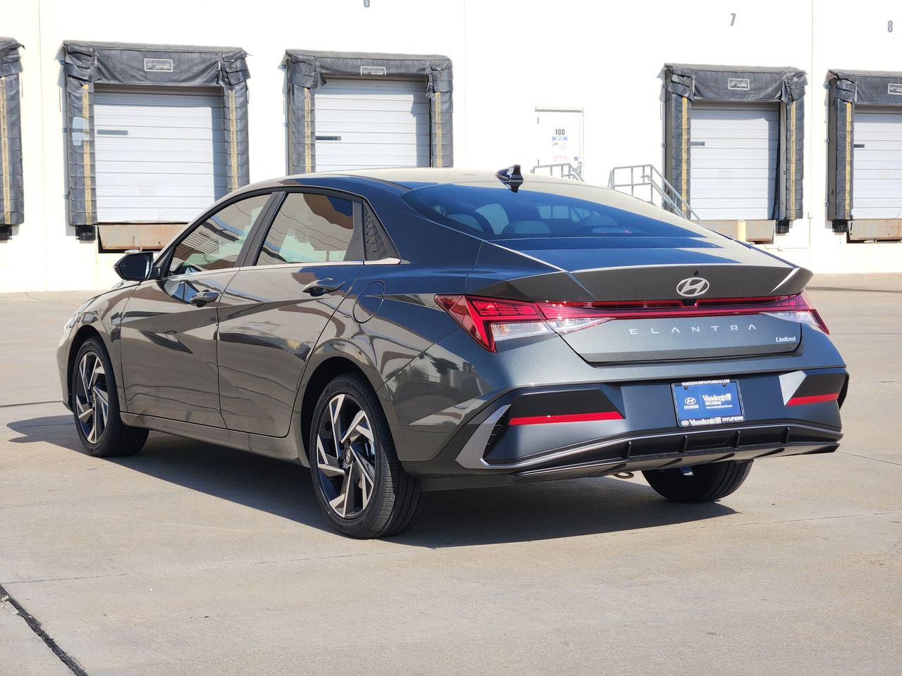 New 2026 Amazon Gray Hyundai Limited image 3