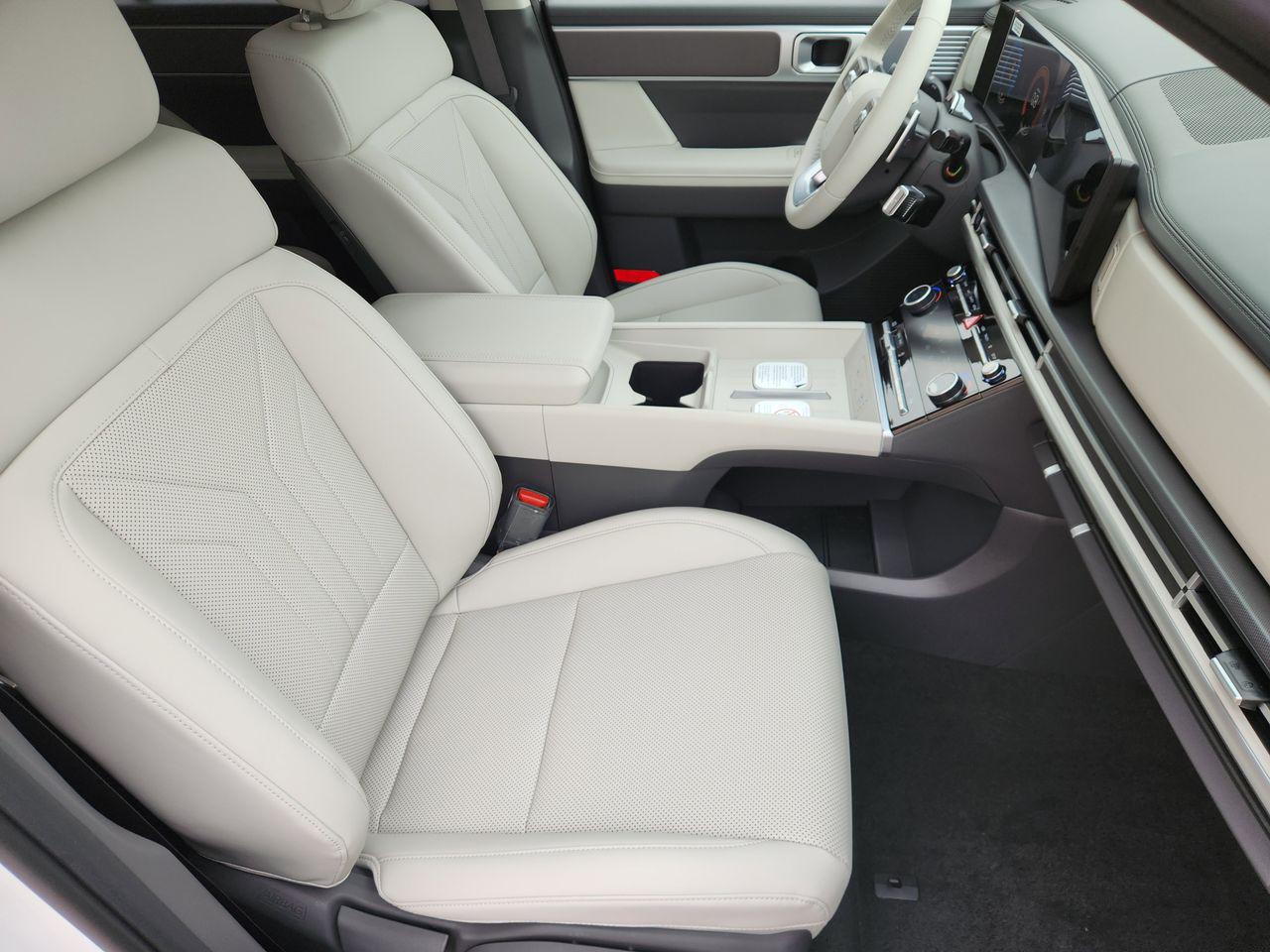 New 2026 W6H White Hyundai SEL FWD image 10